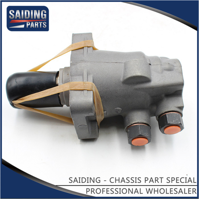 Auto Brake Master Cylinder Assy 4720737070 for Toyota Dyna Chassis